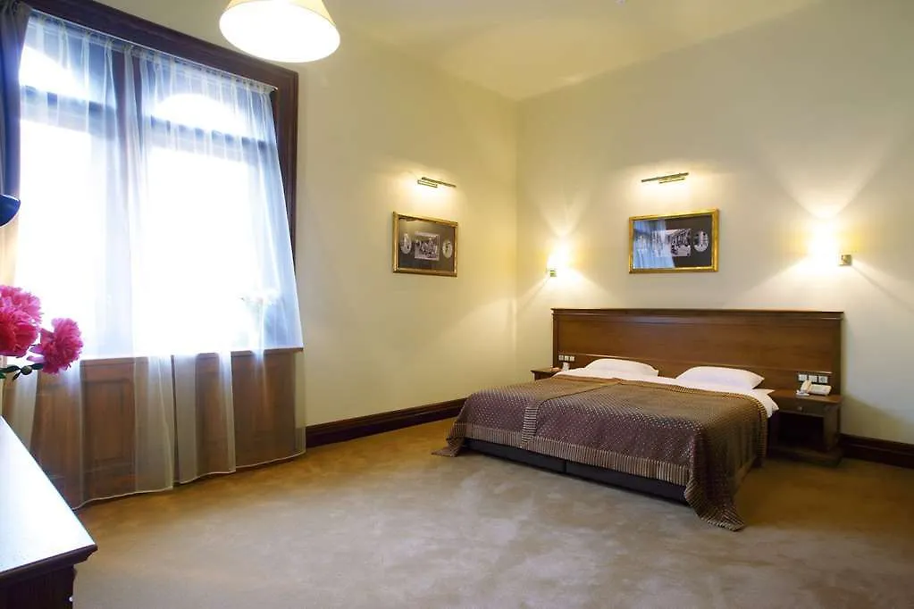 ***  George Hotel Lviv Ukrayna