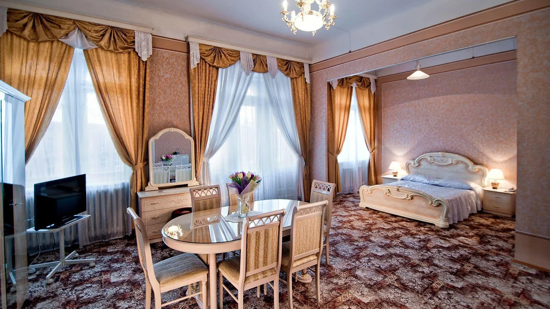 George Hotel Lviv